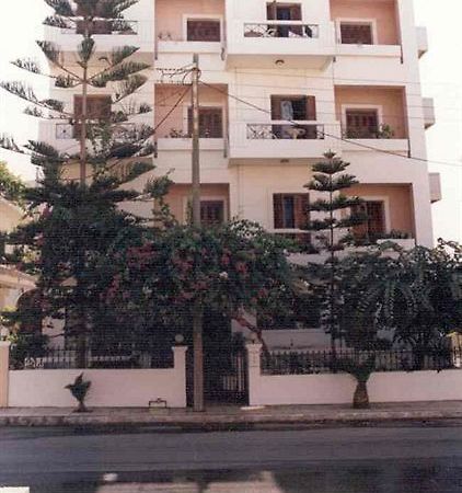 Elena Apartments 'The Family' Ханя Екстериор снимка